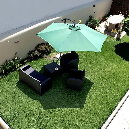 Reve D'or 招待所 3*